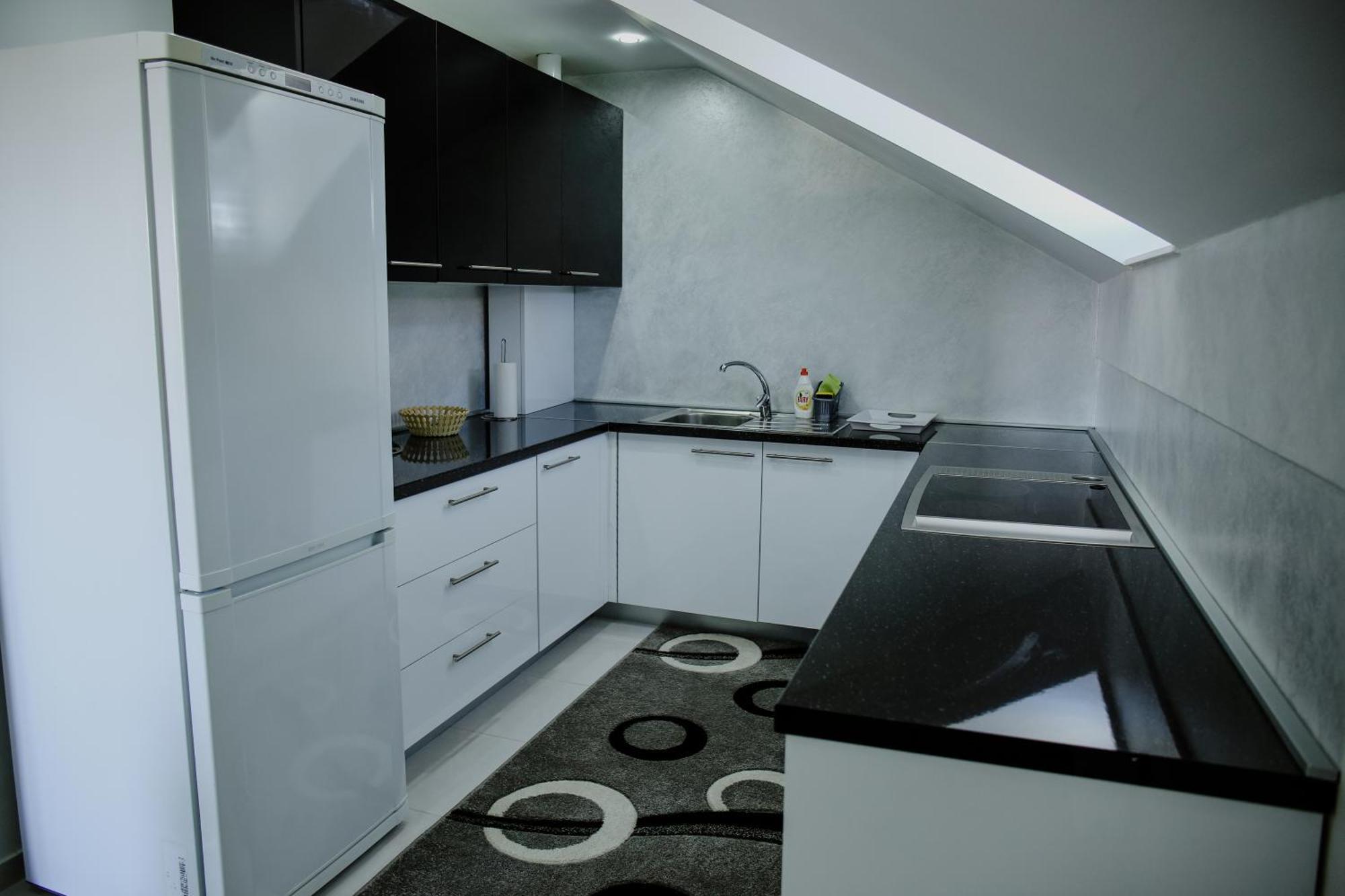 Deluxe Apartments Сараево Экстерьер фото