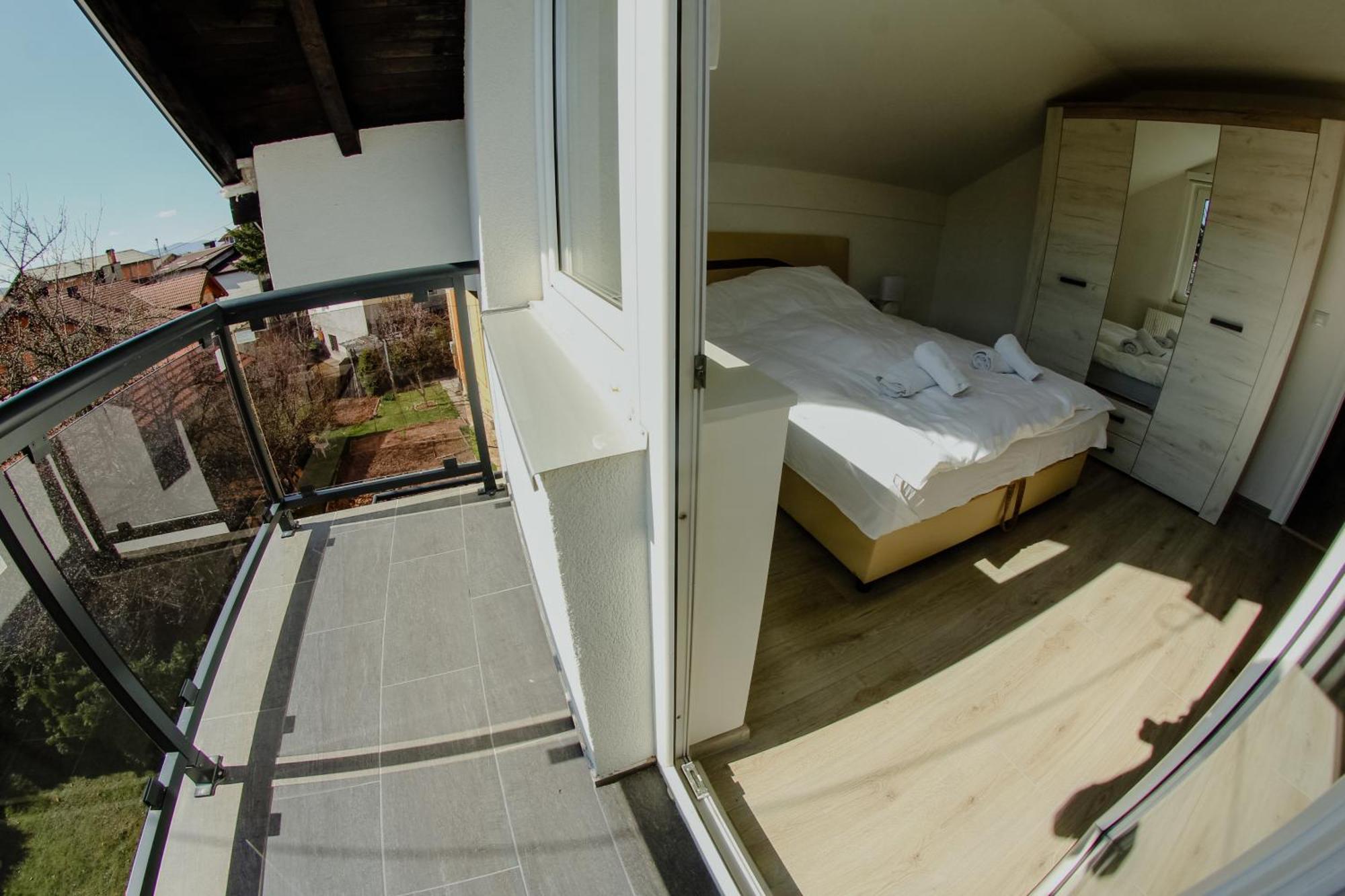 Deluxe Apartments Сараево Экстерьер фото