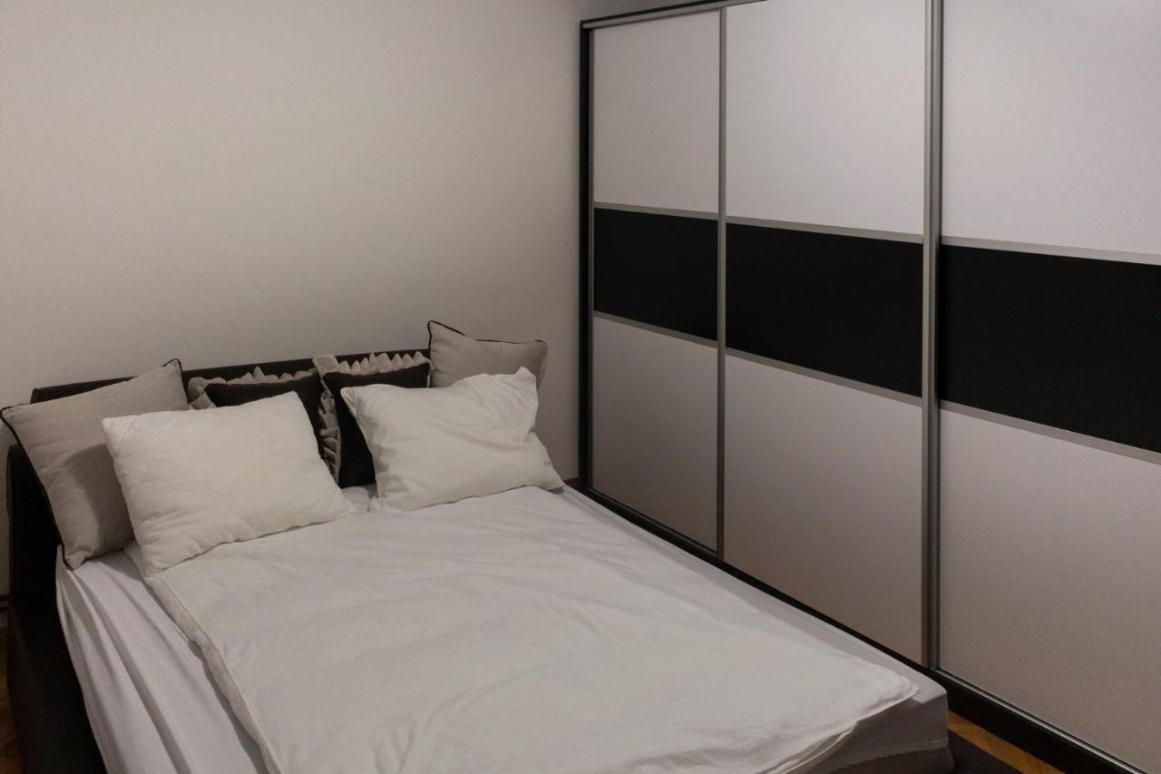 Deluxe Apartments Сараево Экстерьер фото