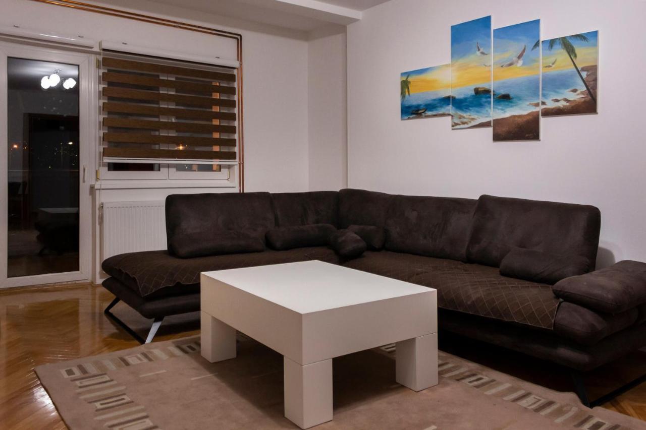 Deluxe Apartments Сараево Экстерьер фото